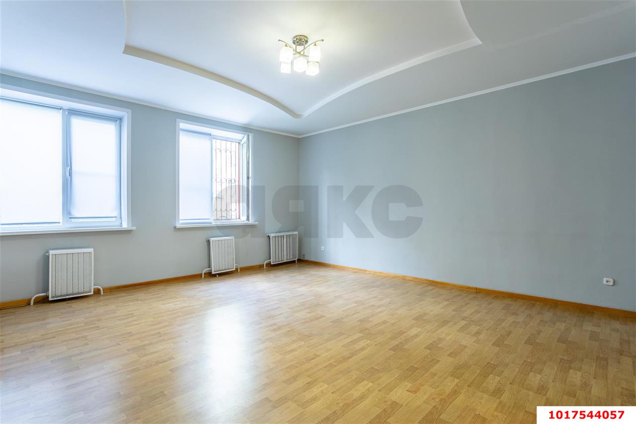 Фото №20: Дом <span class="whitespace-nowrap">226 м²</span> <span class="whitespace-nowrap">+ 2.91 сот.</span>, <span class="whitespace-nowrap">2 эт.</span> - Краснодар, Карасунский внутригородской округ, ж/м Пашковский, ул. Курортная, 1