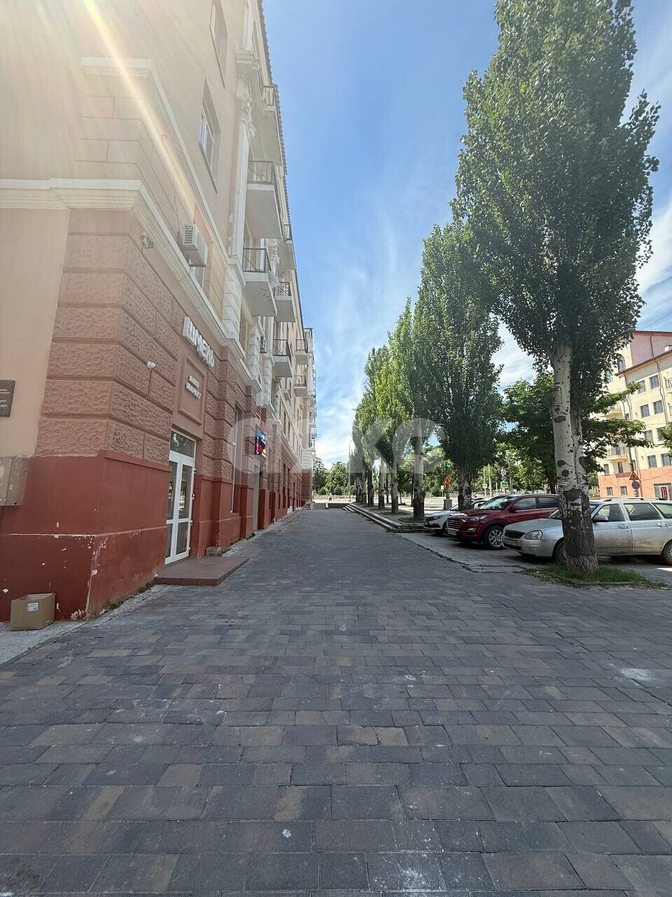 Фото №2: Коммерция <span class="whitespace-nowrap">75 м²</span>, <span class="whitespace-nowrap">1/3 эт.</span> - Мариуполь, р. Жовтневый, ул. Энгельса, 28А