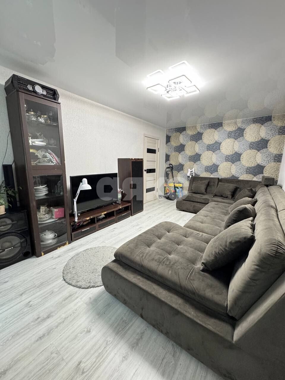 Фото №3: 4-комнатная квартира <span class="whitespace-nowrap">83 м²</span>, <span class="whitespace-nowrap">1/5 эт.</span> - Туапсе, ул. Ленинградская, 12