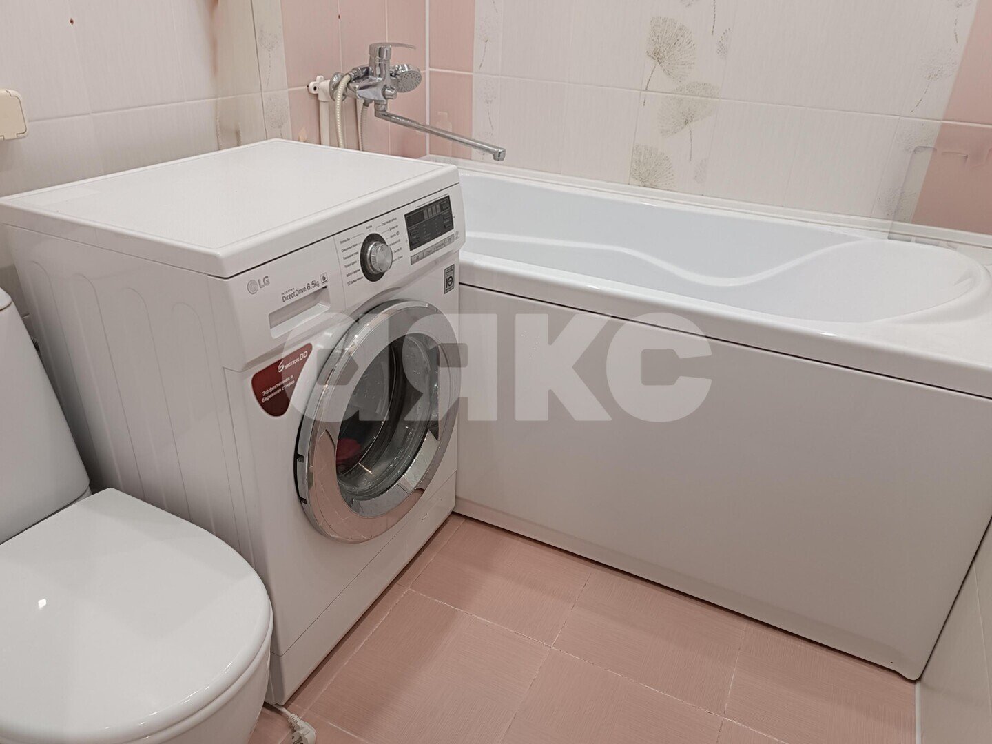 Фото №3: 2-комнатная квартира <span class="whitespace-nowrap">42 м²</span>, <span class="whitespace-nowrap">6/7 эт.</span> - Волгоград, Тракторозаводский, мкр. Горный, пр-кт имени В.И. Ленина, 179