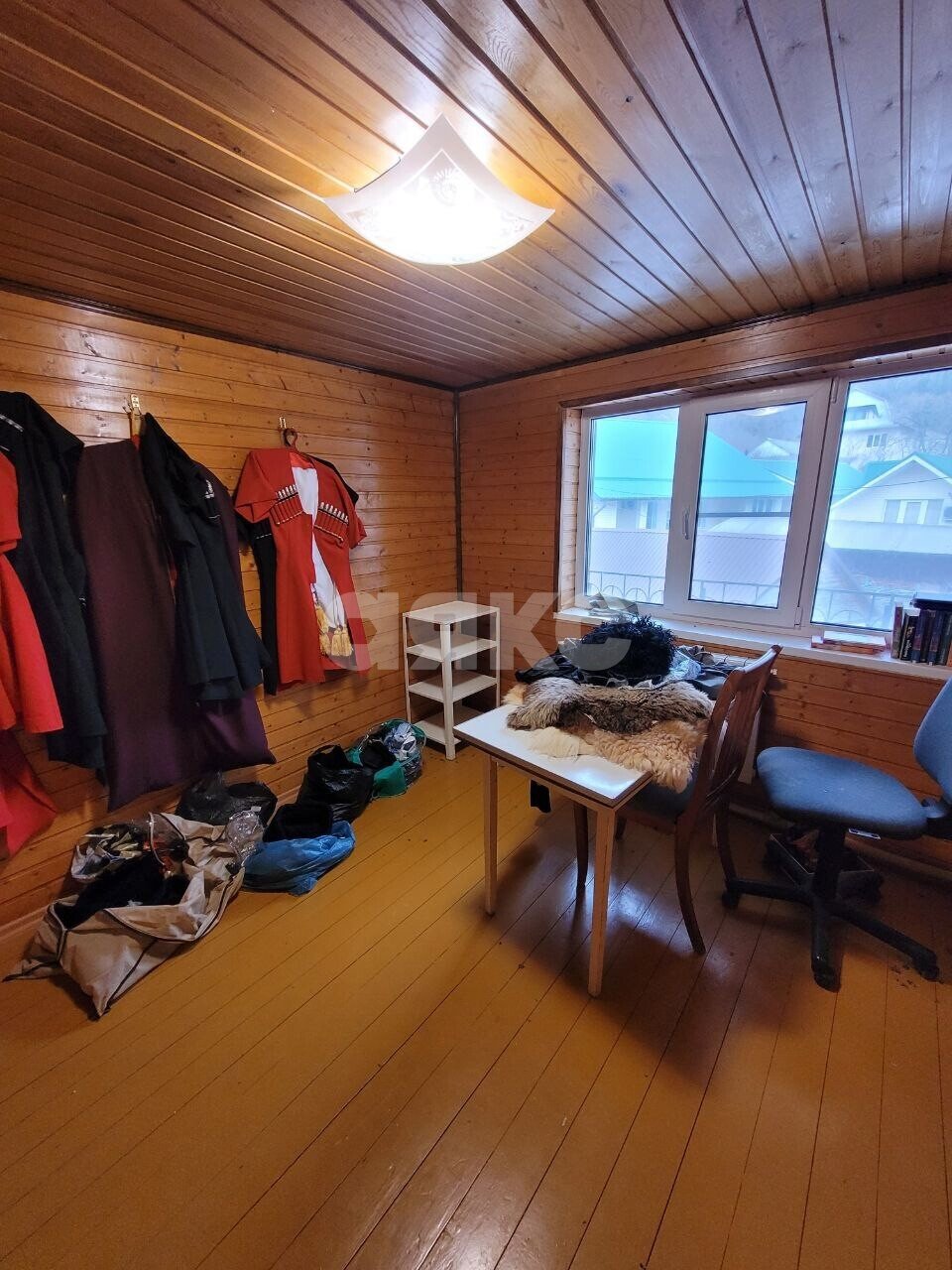 Фото №6: Дом <span class="whitespace-nowrap">282 м²</span> <span class="whitespace-nowrap">+ 8.5 сот.</span>, <span class="whitespace-nowrap">3 эт.</span> - Агуй-Шапсуг, ул. Совхозная, 7