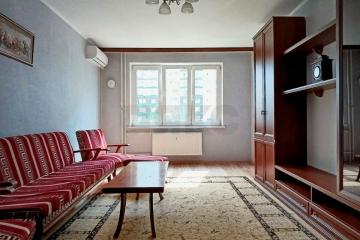 Фото №1: 2-комнатная квартира <span class="whitespace-nowrap">65 м²</span>, <span class="whitespace-nowrap">1/16 эт.</span> - Краснодар, мкр. Почтовый, пр-кт имени писателя Знаменского, 31к1