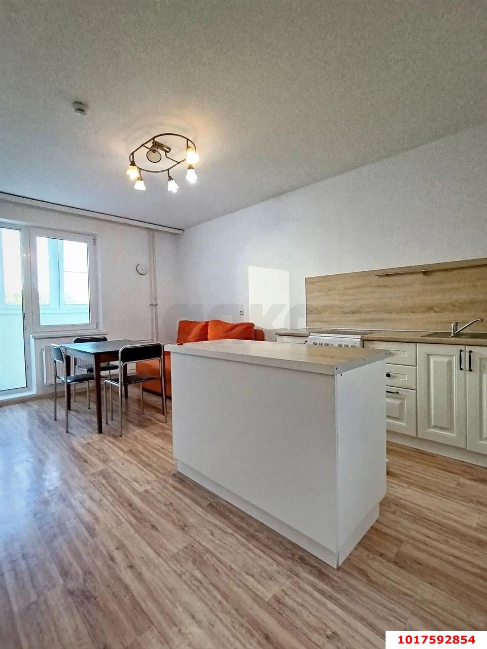 Фото №3: 2-комнатная квартира <span class="whitespace-nowrap">70 м²</span>, <span class="whitespace-nowrap">1/16 эт.</span> - Краснодар, Карасунский внутригородской округ, мкр. Почтовый, пр-кт имени писателя Знаменского, 31к1