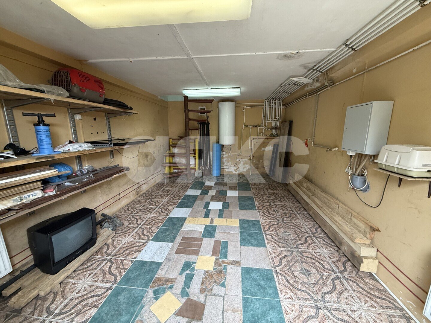 Фото №4: Дом <span class="whitespace-nowrap">224 м²</span> <span class="whitespace-nowrap">+ 12 сот.</span>, <span class="whitespace-nowrap">3 эт.</span> - Туапсе, ул. Лазурная, 29