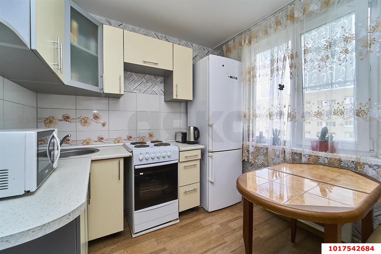 Фото №2: 1-комнатная квартира <span class="whitespace-nowrap">36 м²</span>, <span class="whitespace-nowrap">7/12 эт.</span> - Краснодар, Прикубанский внутригородской округ, мкр. 40 лет Победы, ул. имени 40-летия Победы, 146/8
