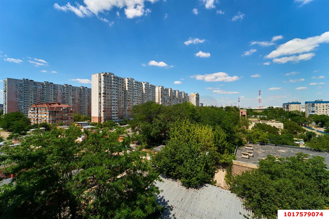 Фото №11: 2-комнатная квартира <span class="whitespace-nowrap">67 м²</span>, <span class="whitespace-nowrap">6/8 эт.</span> - Краснодар, Прикубанский внутригородской округ, мкр. имени Маршала Жукова, ул. Кореновская, 21
