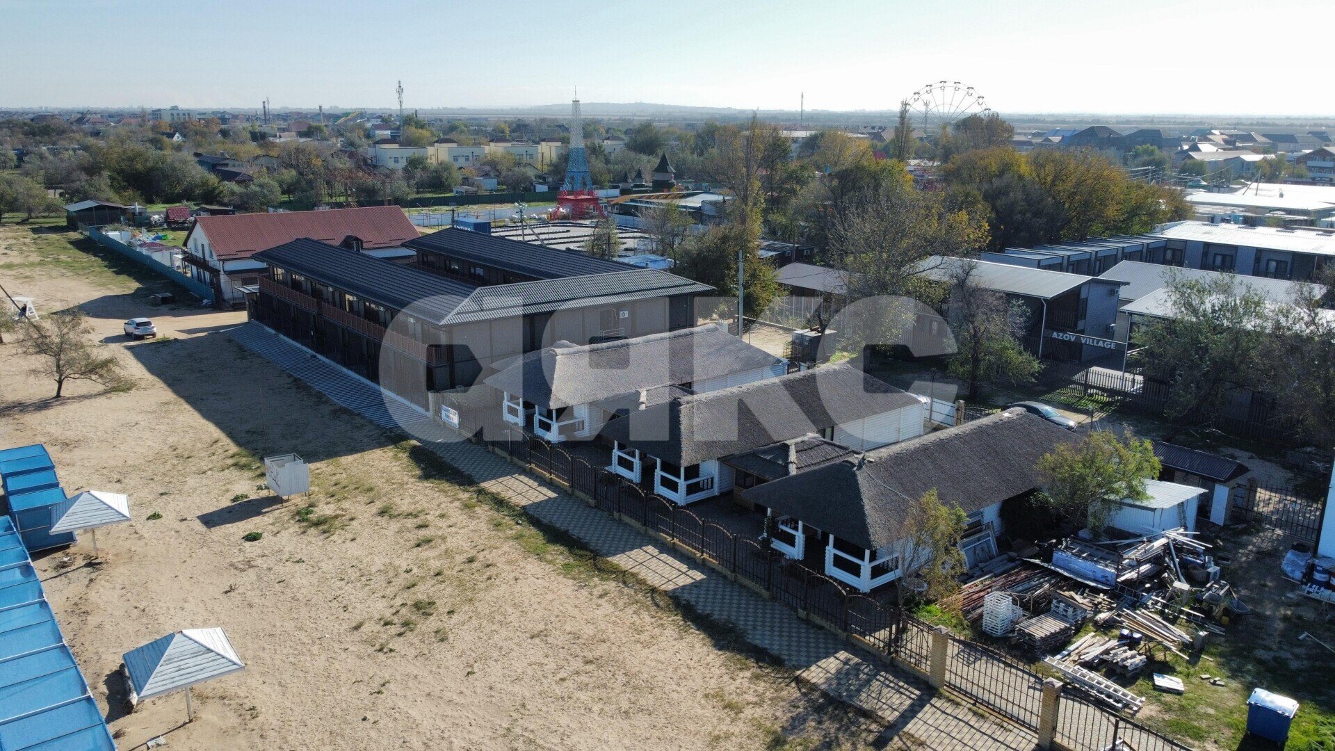 Фото №3: Коммерция <span class="whitespace-nowrap">1500 м²</span>, <span class="whitespace-nowrap">1/2 эт.</span> - Голубицкая, ул. Курортная, 75Б