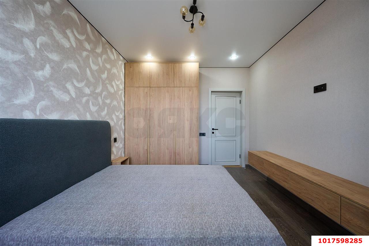 Фото №8: 3-комнатная квартира <span class="whitespace-nowrap">82 м²</span>, <span class="whitespace-nowrap">13/24 эт.</span> - Краснодар, Карасунский внутригородской округ, Камвольно-суконный Комбинат, мкр. ЖК Урал, ул. Уральская, 87/7