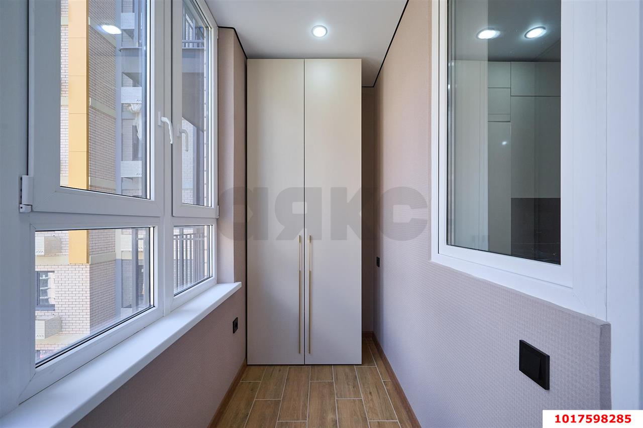 Фото №12: 3-комнатная квартира <span class="whitespace-nowrap">82 м²</span>, <span class="whitespace-nowrap">13/24 эт.</span> - Краснодар, Карасунский внутригородской округ, Камвольно-суконный Комбинат, мкр. ЖК Урал, ул. Уральская, 87/7