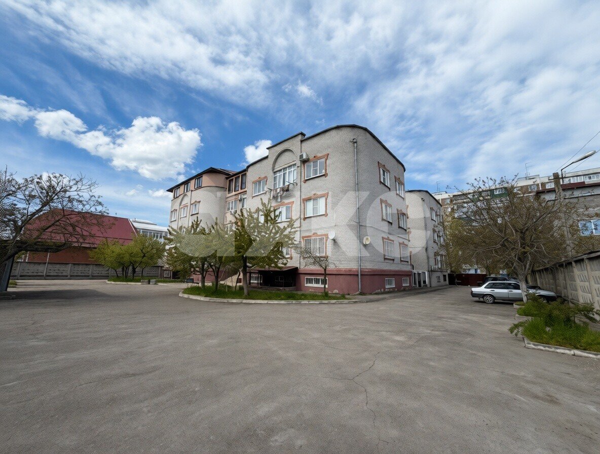 Фото №5: 2-комнатная квартира <span class="whitespace-nowrap">73 м²</span>, <span class="whitespace-nowrap">4/4 эт.</span> - Майкоп, мкр. квартал Черёмушки, ул. 12 Марта, 161А