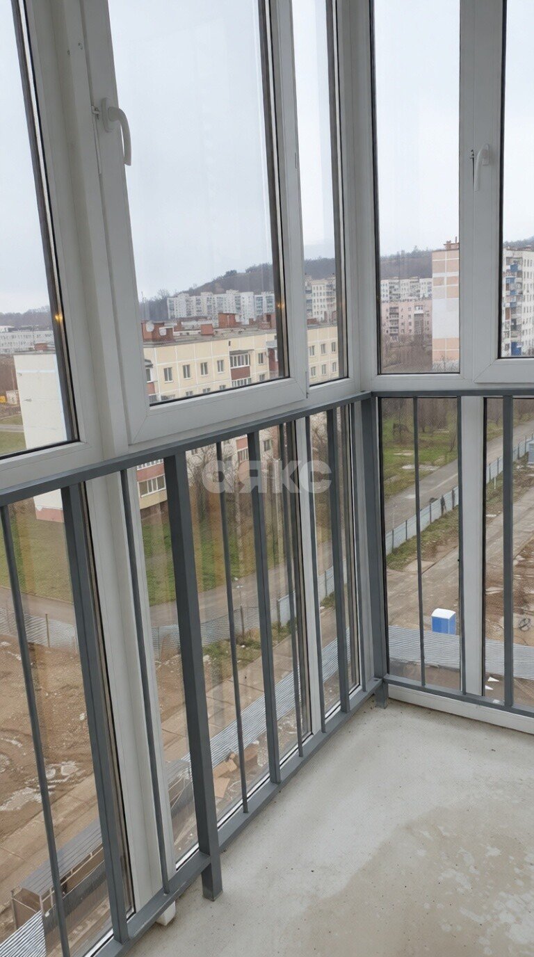 Фото №4: 2-комнатная квартира <span class="whitespace-nowrap">62 м²</span>, <span class="whitespace-nowrap">7/9 эт.</span> - Майкоп, ул. Олега Цокова, 2