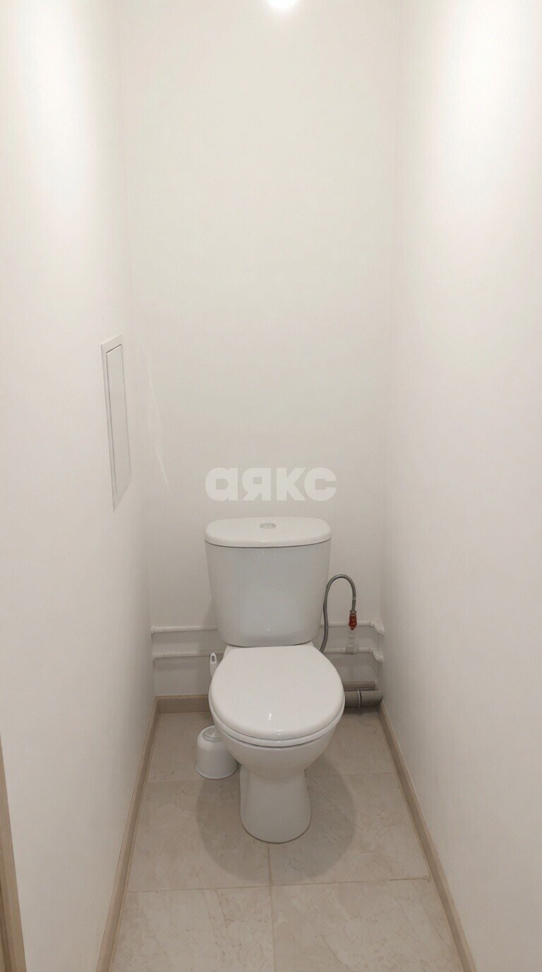 Фото №6: 2-комнатная квартира <span class="whitespace-nowrap">62 м²</span>, <span class="whitespace-nowrap">7/9 эт.</span> - Майкоп, ул. Олега Цокова, 2