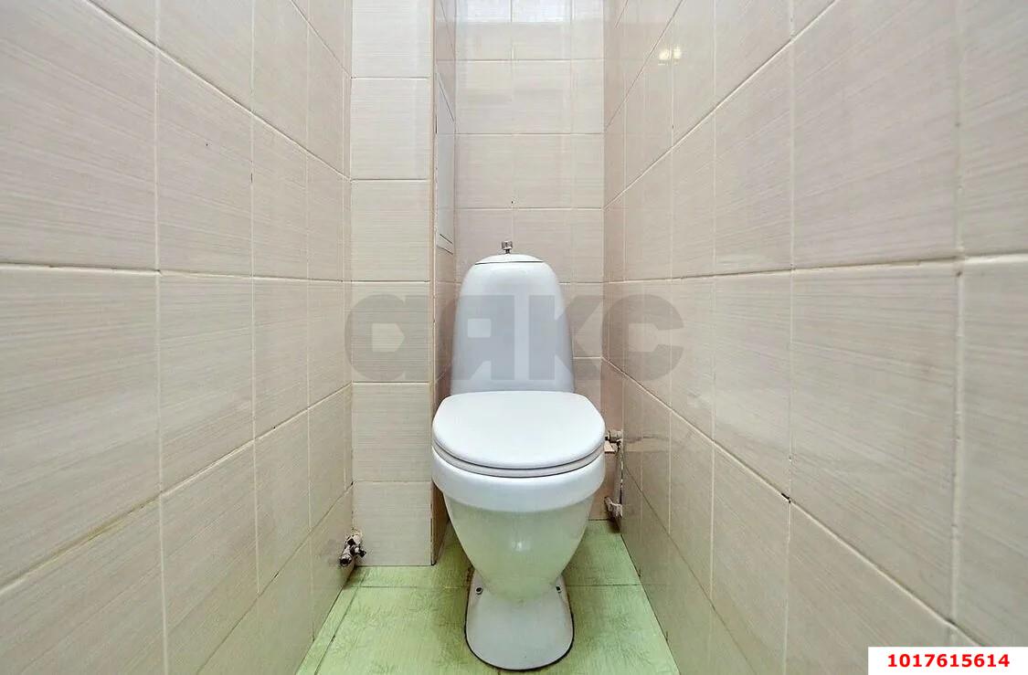 Фото №10: 3-комнатная квартира <span class="whitespace-nowrap">59 м²</span>, <span class="whitespace-nowrap">1/5 эт.</span> - Краснодар, Карасунский внутригородской округ, мкр. Черёмушки, ул. Ставропольская, 183А