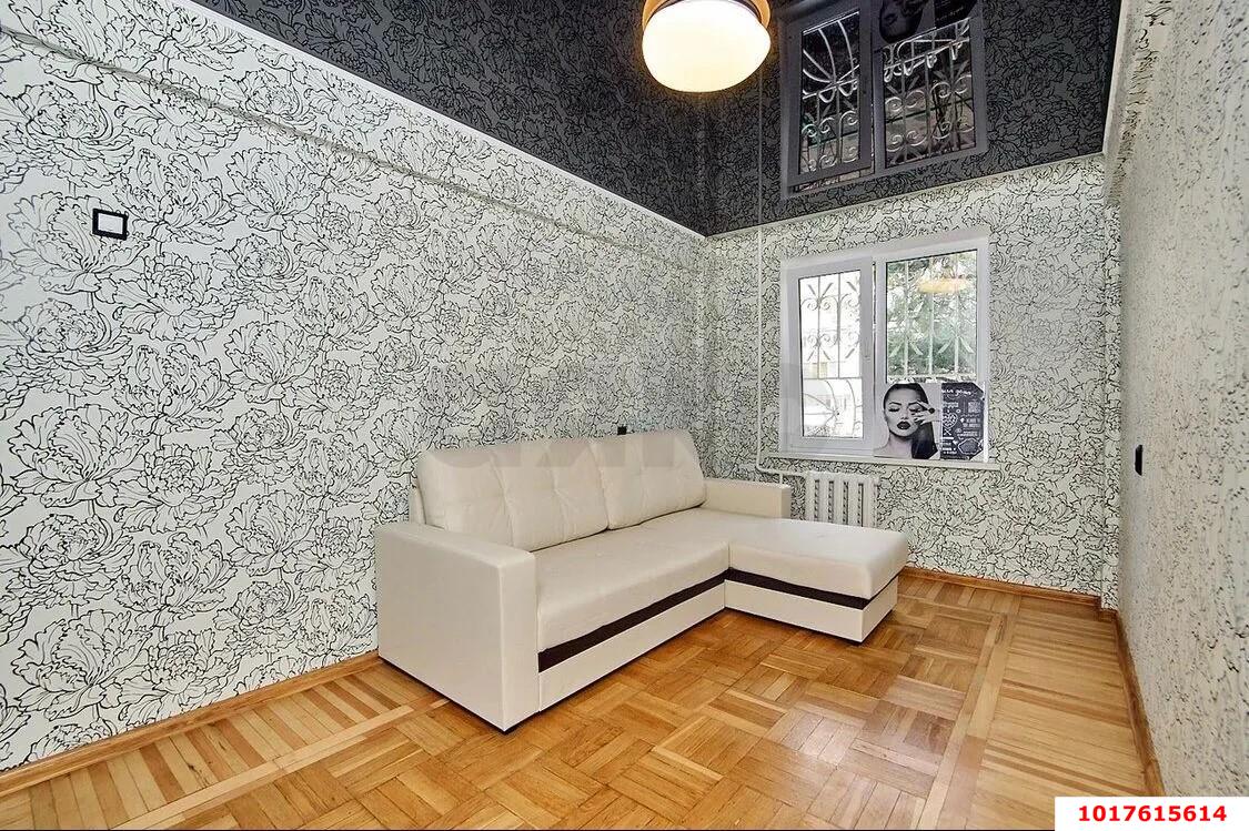 Фото №8: 3-комнатная квартира <span class="whitespace-nowrap">59 м²</span>, <span class="whitespace-nowrap">1/5 эт.</span> - Краснодар, Карасунский внутригородской округ, мкр. Черёмушки, ул. Ставропольская, 183А
