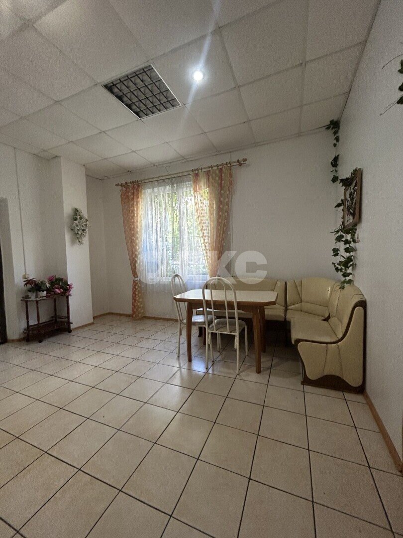Фото №10: Таунхаус <span class="whitespace-nowrap">117 м²</span> <span class="whitespace-nowrap">+ 1 сот.</span>, <span class="whitespace-nowrap">4 эт.</span> - Ольгинка, квартал Кабак, территория ГСК Сигнал, мкр. 3-й, 22