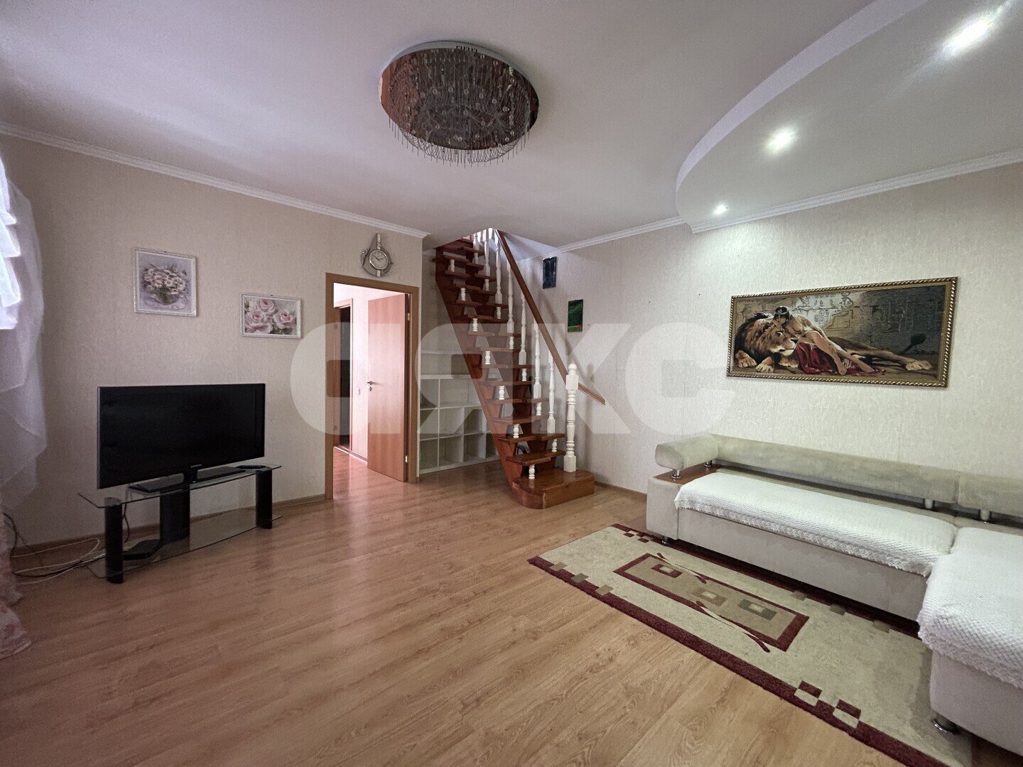 Фото №5: Таунхаус <span class="whitespace-nowrap">117 м²</span> <span class="whitespace-nowrap">+ 1 сот.</span>, <span class="whitespace-nowrap">4 эт.</span> - Ольгинка, квартал Кабак, территория ГСК Сигнал, мкр. 3-й, 22
