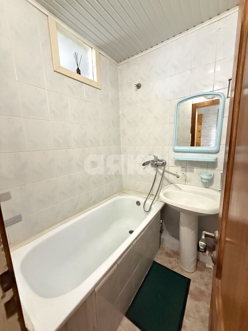 Фото №10: 3-комнатная квартира <span class="whitespace-nowrap">60 м²</span>, <span class="whitespace-nowrap">1/5 эт.</span> - Туапсе, ул. Войкова, 19