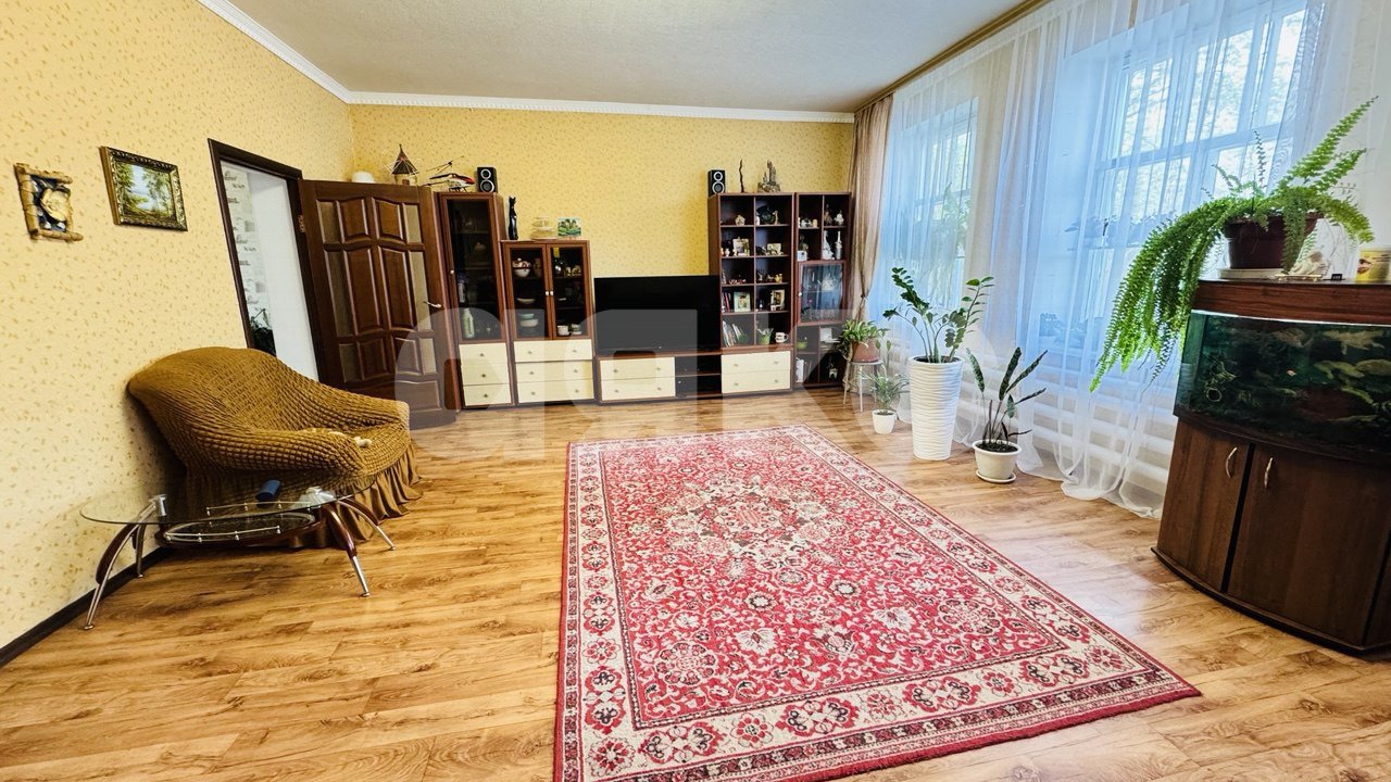 Фото №2: Дуплекс <span class="whitespace-nowrap">120 м²</span> <span class="whitespace-nowrap">+ 12 сот.</span>, <span class="whitespace-nowrap">1 эт.</span> - Свободный, ул. Горького, 1А