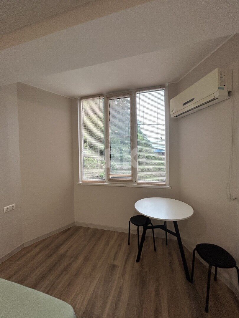 Фото №10: Таунхаус <span class="whitespace-nowrap">97 м²</span> <span class="whitespace-nowrap">+ 1 сот.</span>, <span class="whitespace-nowrap">3 эт.</span> - Шепси, ул. Восточная, 5