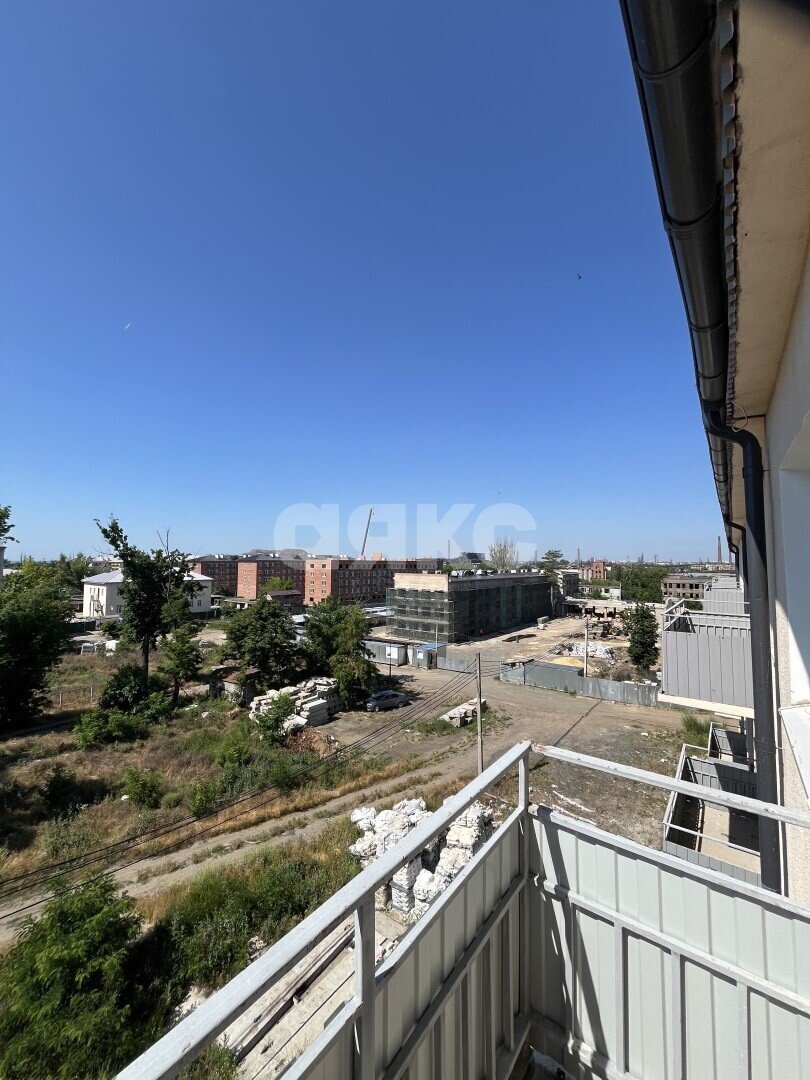 Фото №2: 2-комнатная квартира <span class="whitespace-nowrap">42 м²</span>, <span class="whitespace-nowrap">5/5 эт.</span> - Мариуполь, Левобережный, мкр. 3-й участок, б-р 50 лет Октября, 34
