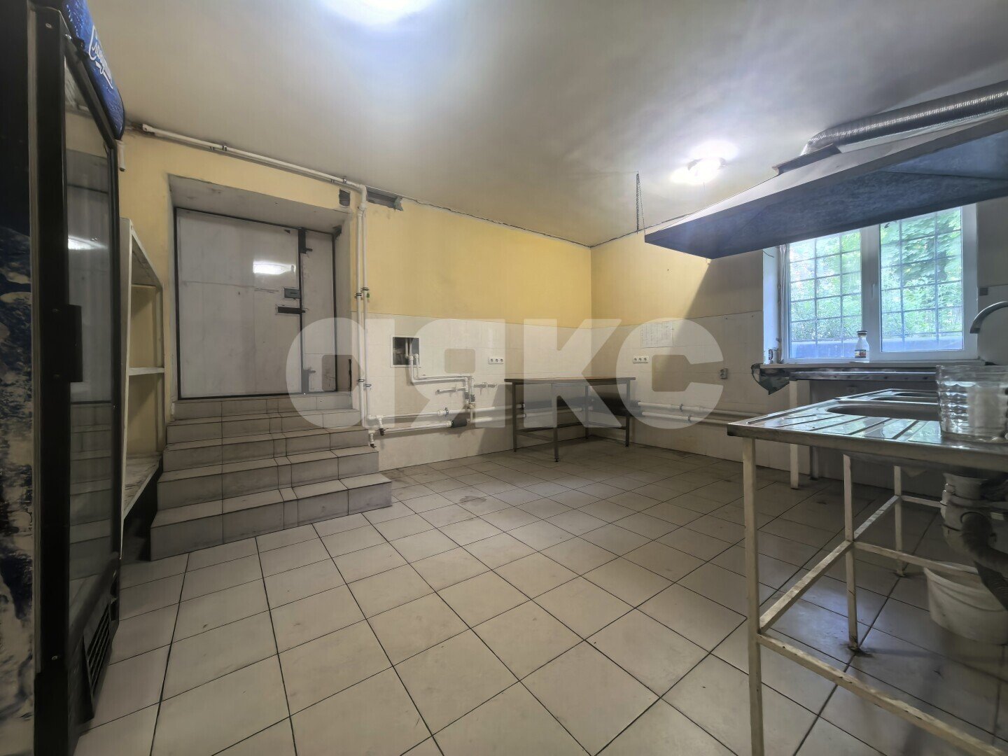 Фото №7: Коммерция <span class="whitespace-nowrap">494 м²</span>, <span class="whitespace-nowrap">-1/5 эт.</span> - Мариуполь, Левобережный, мкр. 2-й участок, ул. Владимирская, 6