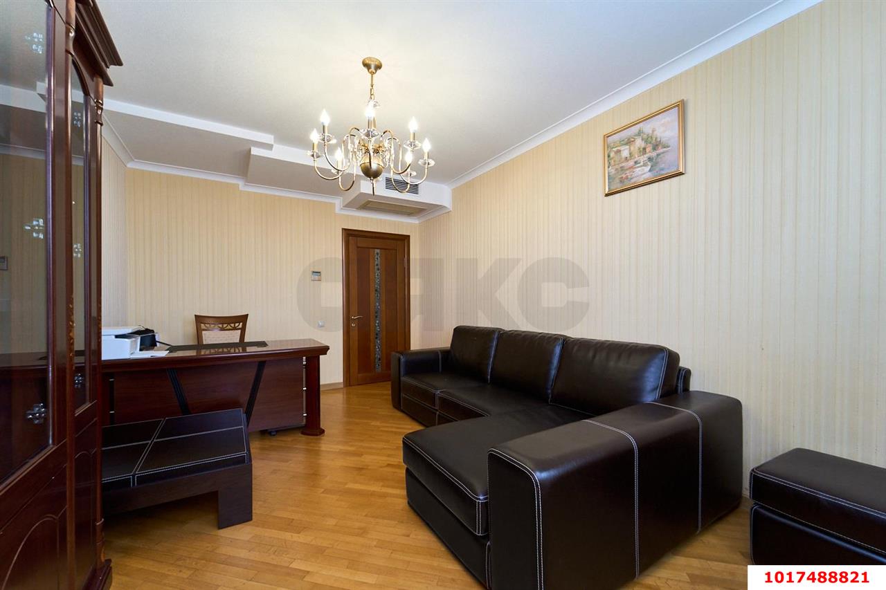 Фото №11: 5+-комнатная квартира <span class="whitespace-nowrap">200 м²</span>, <span class="whitespace-nowrap">10/14 эт.</span> - Краснодар, Прикубанский внутригородской округ, Отделение № 1 совхоза Солнечный, мкр. Фестивальный, ул. Атарбекова, 5