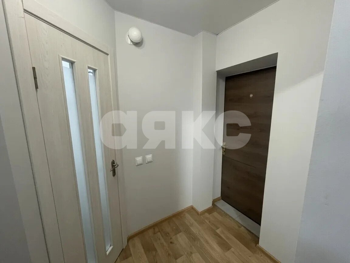 Фото №7: 1-комнатная квартира <span class="whitespace-nowrap">29 м²</span>, <span class="whitespace-nowrap">5/5 эт.</span> - Мариуполь, р. Ильичёвский, пр-кт Металлургов, 196