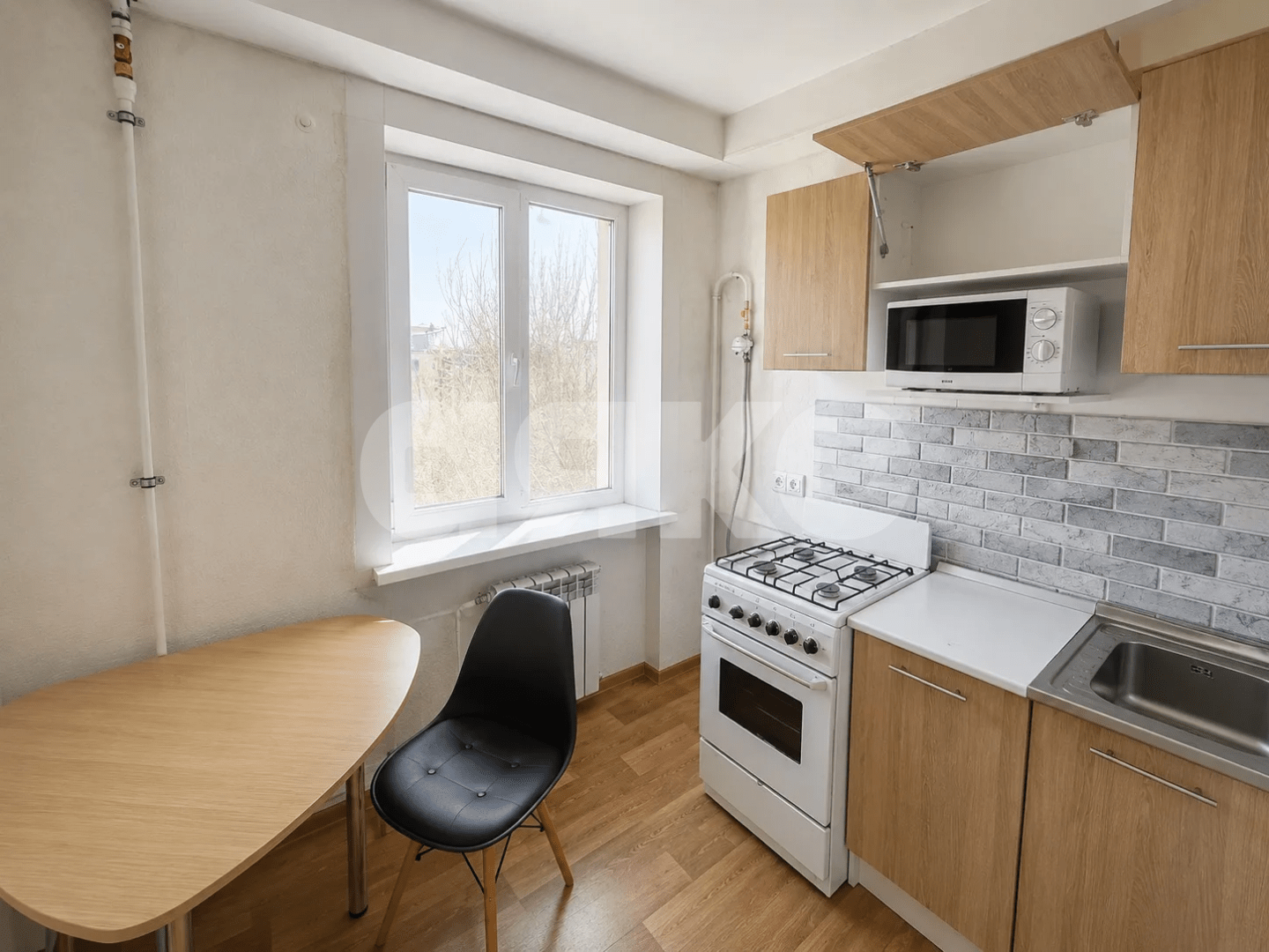 Фото №3: 1-комнатная квартира <span class="whitespace-nowrap">29 м²</span>, <span class="whitespace-nowrap">5/5 эт.</span> - Мариуполь, р. Ильичёвский, пр-кт Металлургов, 196