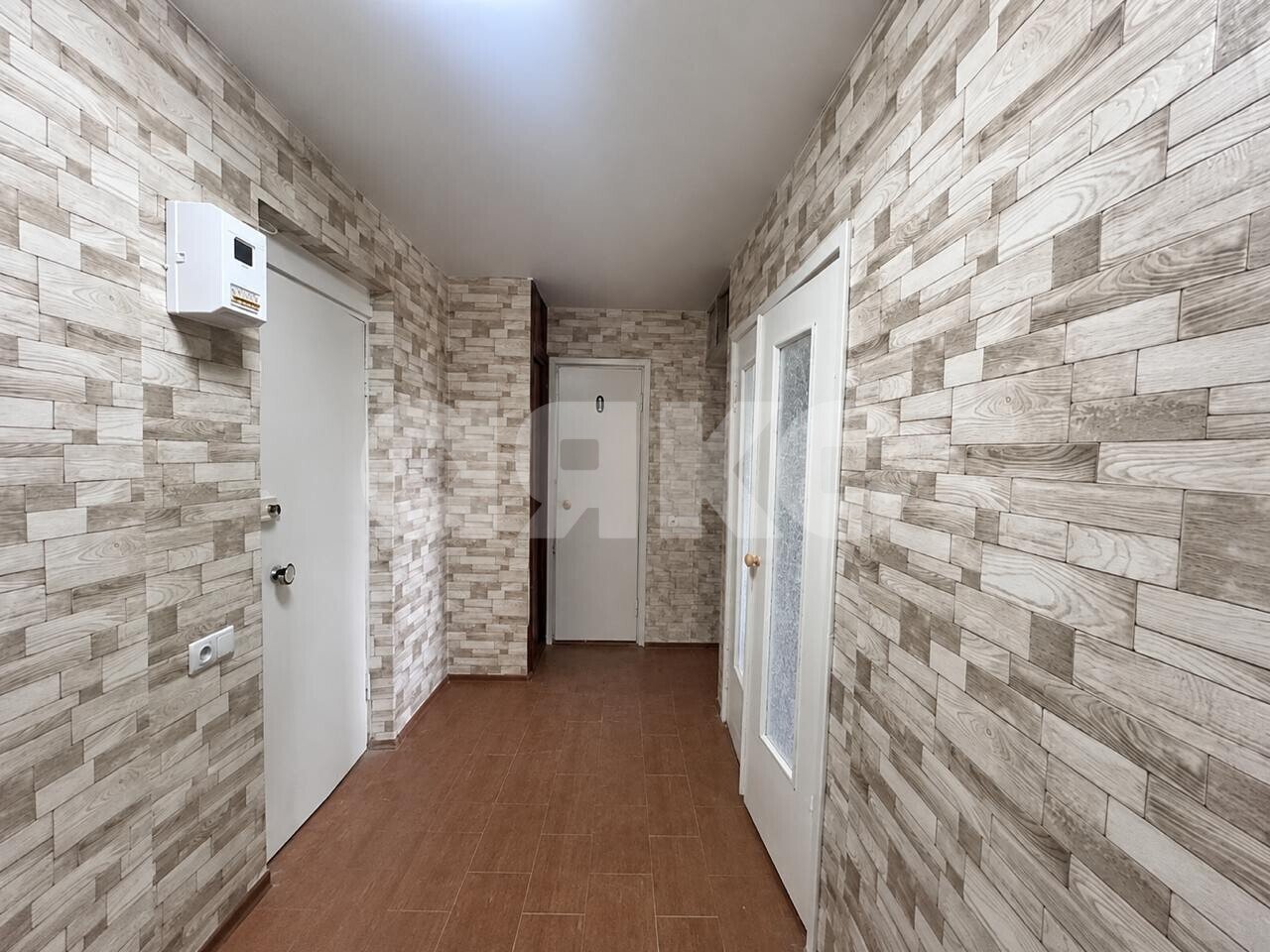 Фото №4: 2-комнатная квартира <span class="whitespace-nowrap">50 м²</span>, <span class="whitespace-nowrap">4/9 эт.</span> - Мариуполь, р. Жовтневый, ул. Административная площадь