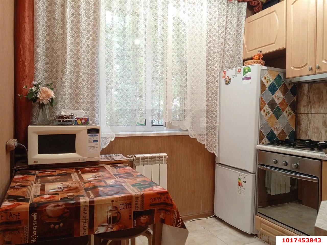 Фото №6: 1-комнатная квартира <span class="whitespace-nowrap">35 м²</span>, <span class="whitespace-nowrap">2/5 эт.</span> - Краснодар, Центральный внутригородской округ, мкр. Черёмушки, ул. Ставропольская, 260