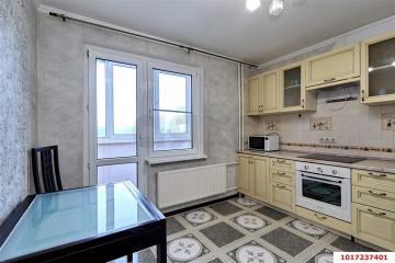 Фото №1: 2-комнатная квартира <span class="whitespace-nowrap">60 м²</span>, <span class="whitespace-nowrap">7/16 эт.</span> - Краснодар, мкр. Фестивальный, ул. Атарбекова, 5/1