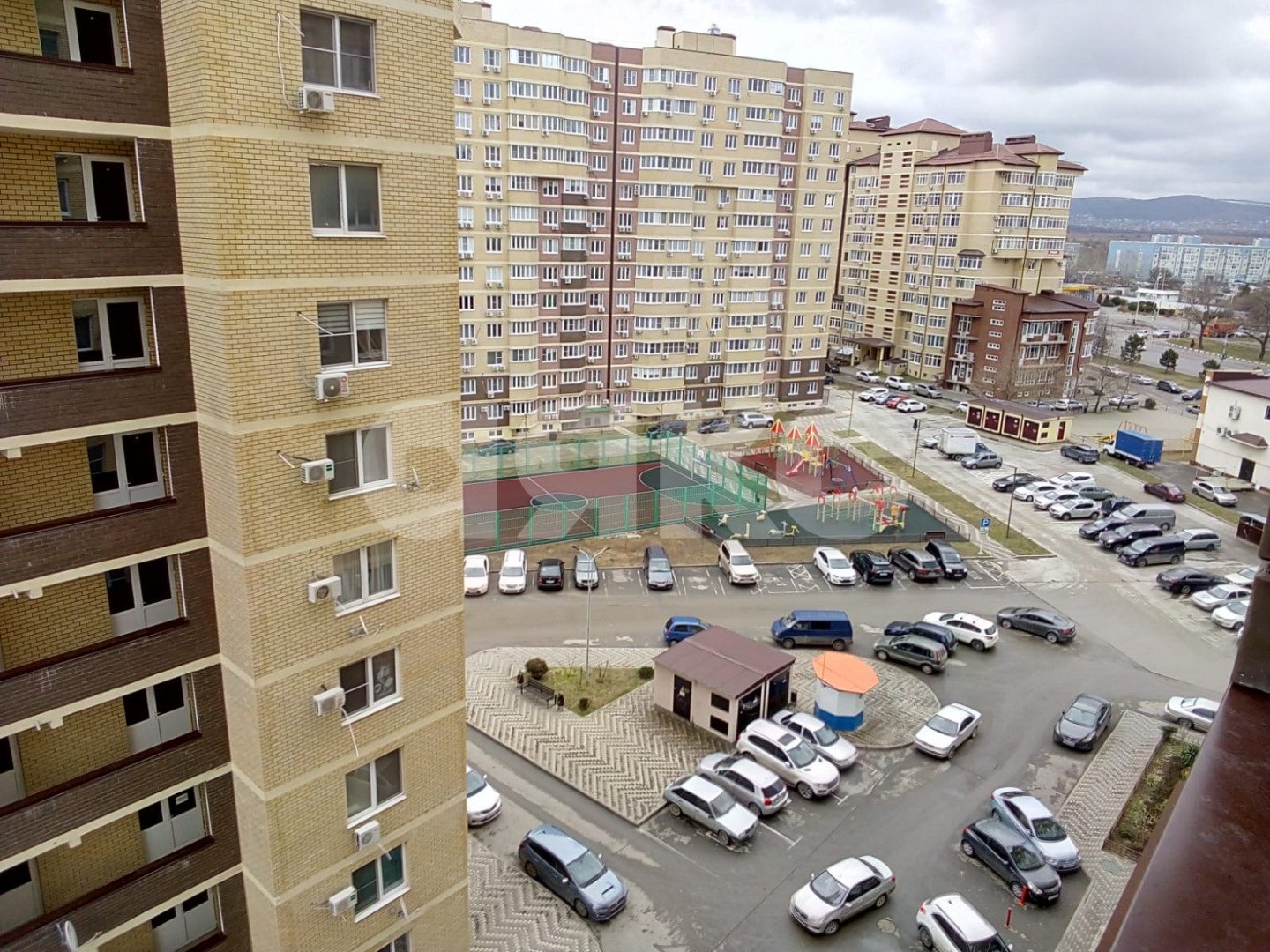 Фото №11: 1-комнатная квартира <span class="whitespace-nowrap">46 м²</span>, <span class="whitespace-nowrap">8/13 эт.</span> - Анапа, ЖК Лазурный, мкр. Алексеевка, ул. Лазурная, 10к1