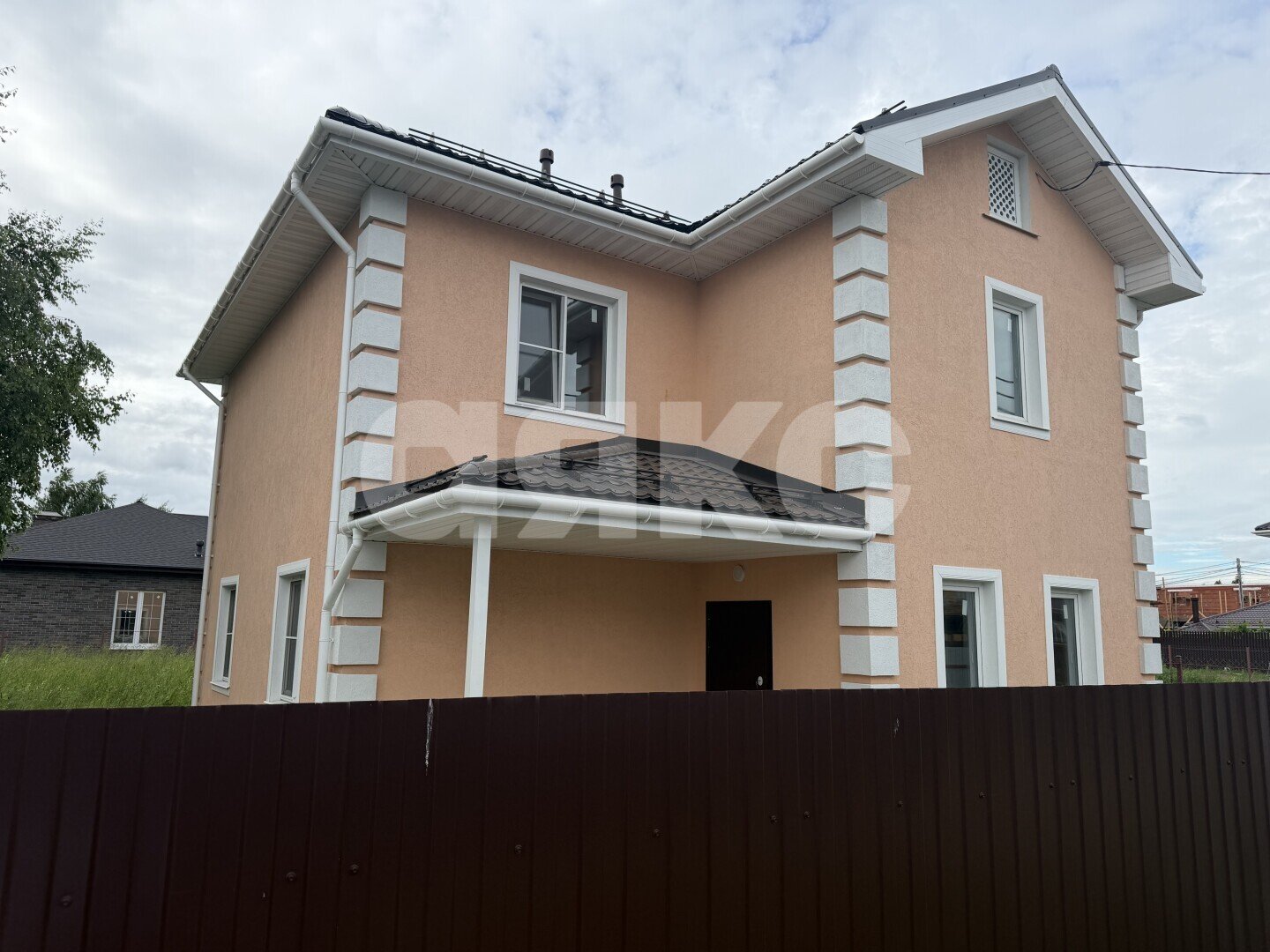 Фото №4: Дом <span class="whitespace-nowrap">138 м²</span> <span class="whitespace-nowrap">+ 6 сот.</span>, <span class="whitespace-nowrap">2 эт.</span> - Раменское, Северный, мкр. КП Дергаево-3, ул. Ноябрьская, 52