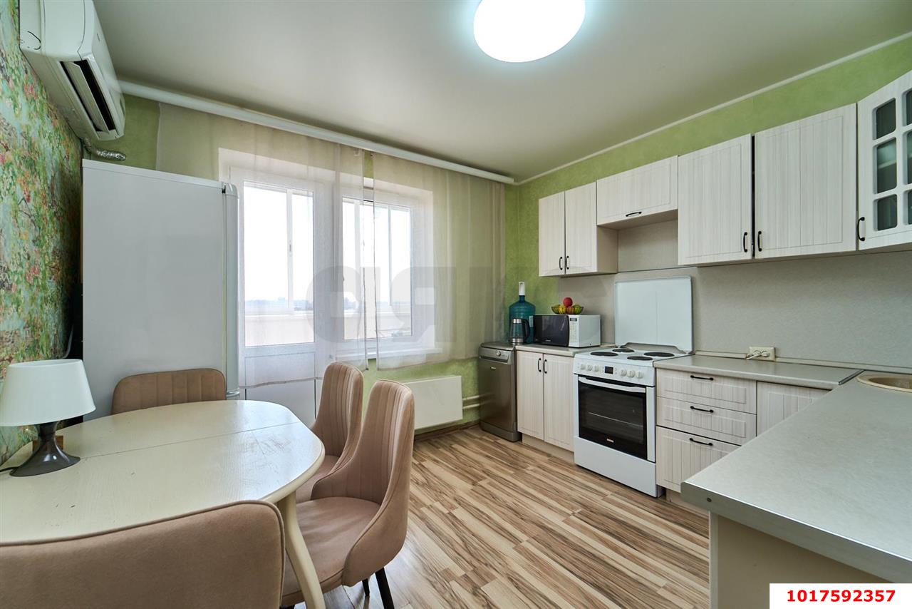 Фото №2: 2-комнатная квартира <span class="whitespace-nowrap">62 м²</span>, <span class="whitespace-nowrap">11/16 эт.</span> - Краснодар, Прикубанский внутригородской округ, мкр. Московский, ул. им. Артюшкова В.Д., 3