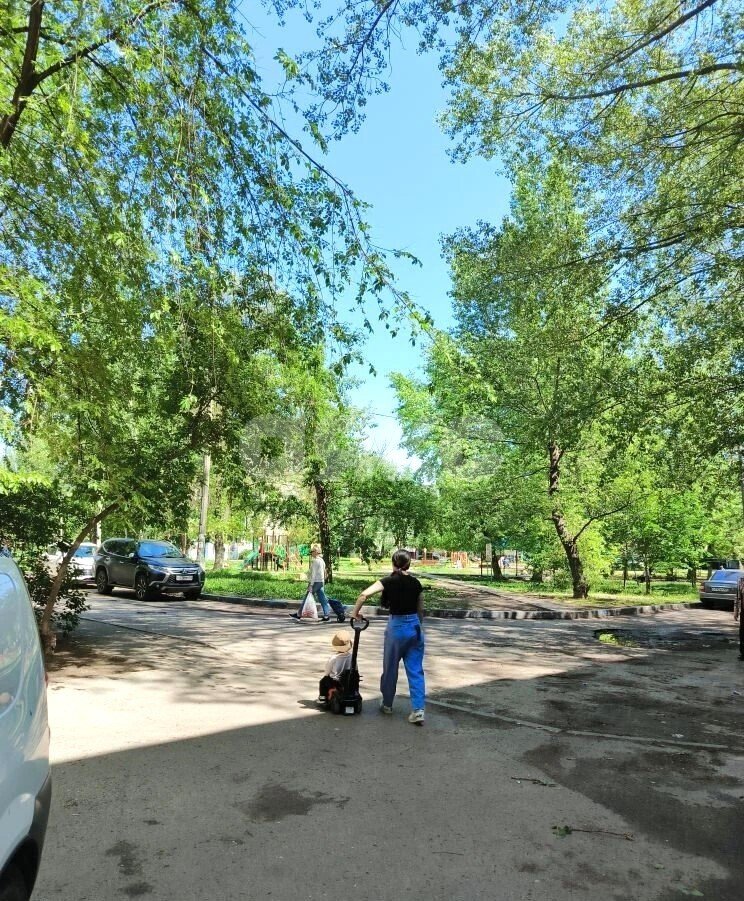 Фото №18: 4-комнатная квартира <span class="whitespace-nowrap">58 м²</span>, <span class="whitespace-nowrap">4/5 эт.</span> - Волгоград, Дзержинский, Жилгородок, мкр. 135-й, ул. 51-й Гвардейской Дивизии, 57