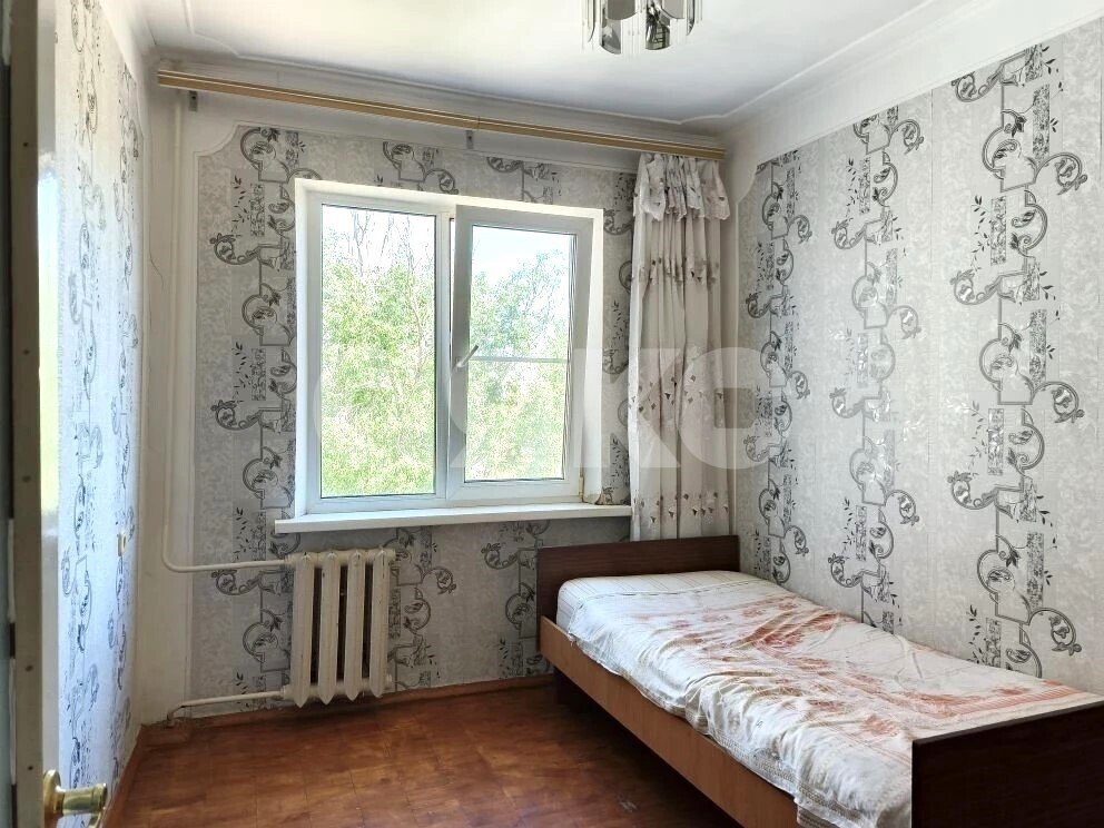 Фото №7: 4-комнатная квартира <span class="whitespace-nowrap">58 м²</span>, <span class="whitespace-nowrap">4/5 эт.</span> - Волгоград, Дзержинский, Жилгородок, мкр. 135-й, ул. 51-й Гвардейской Дивизии, 57