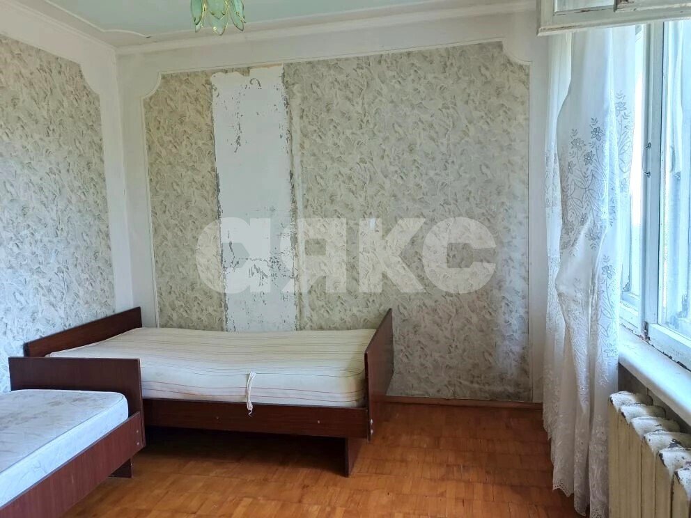 Фото №5: 4-комнатная квартира <span class="whitespace-nowrap">58 м²</span>, <span class="whitespace-nowrap">4/5 эт.</span> - Волгоград, Дзержинский, Жилгородок, мкр. 135-й, ул. 51-й Гвардейской Дивизии, 57