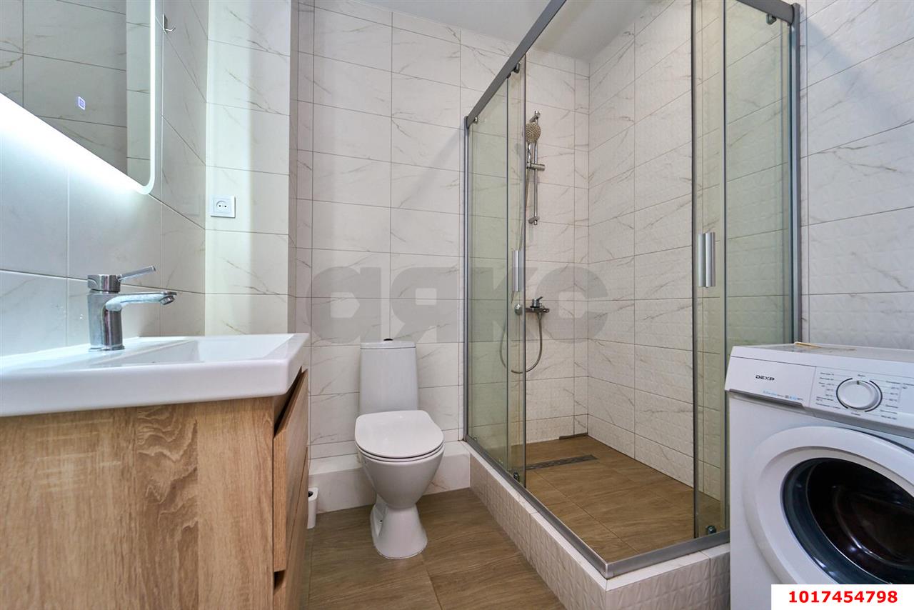 Фото №10: 1-комнатная квартира <span class="whitespace-nowrap">40 м²</span>, <span class="whitespace-nowrap">22/24 эт.</span> - Краснодар, Прикубанский внутригородской округ, Россинского, мкр. жилой комплекс Дружный-2, б-р Адмиралтейский, 3к2