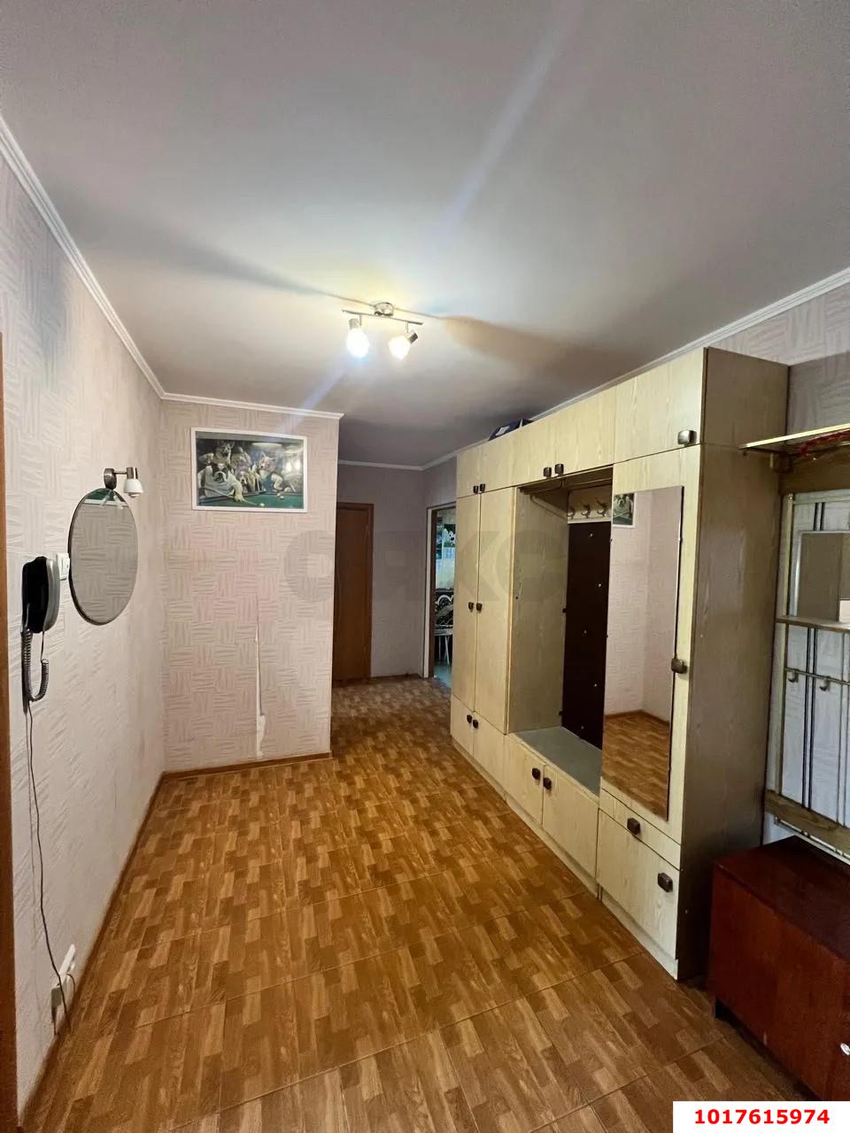 Фото №9: 3-комнатная квартира <span class="whitespace-nowrap">78 м²</span>, <span class="whitespace-nowrap">5/9 эт.</span> - Краснодар, Прикубанский внутригородской округ, мкр. Завод Измерительных Приборов, ул. имени 40-летия Победы, 43