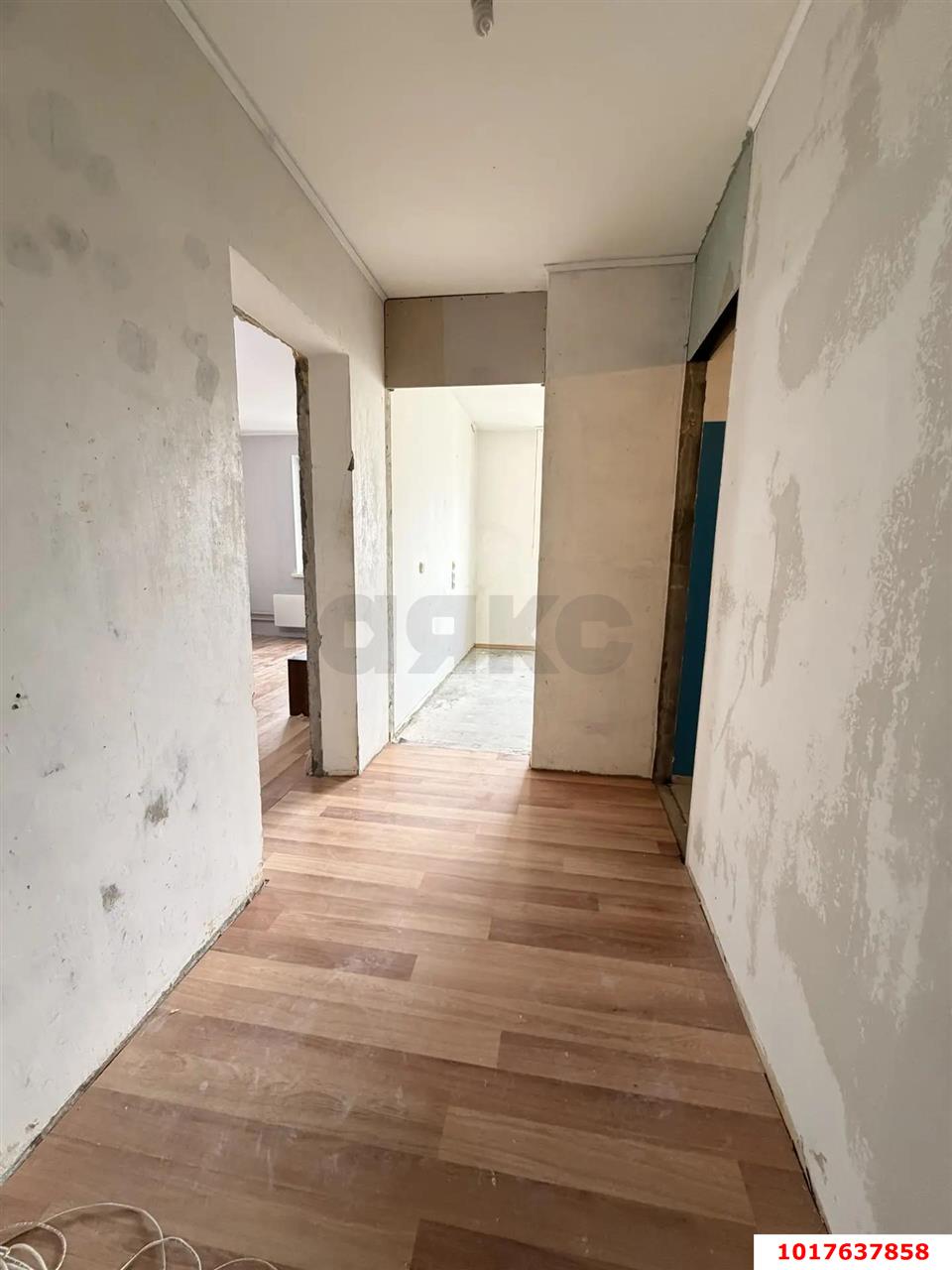 Фото №8: 1-комнатная квартира <span class="whitespace-nowrap">40 м²</span>, <span class="whitespace-nowrap">10/16 эт.</span> - Краснодар, Карасунский внутригородской округ, мкр. Гидростроителей, пр-кт имени писателя Знаменского, 5