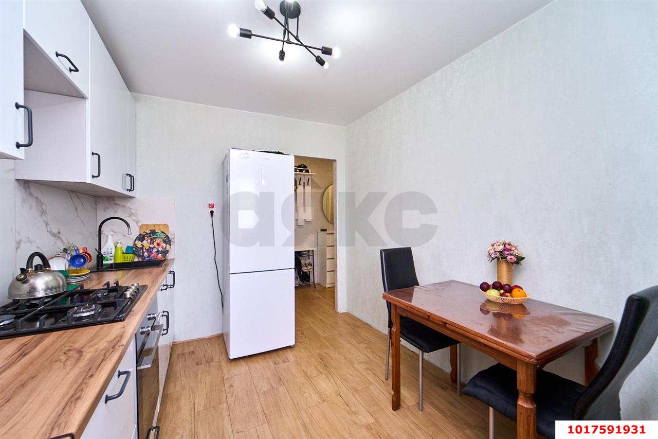 Фото №5: 3-комнатная квартира <span class="whitespace-nowrap">65 м²</span>, <span class="whitespace-nowrap">9/10 эт.</span> - Краснодар, Карасунский внутригородской округ, мкр. Комсомольский, ул. Симферопольская, 18