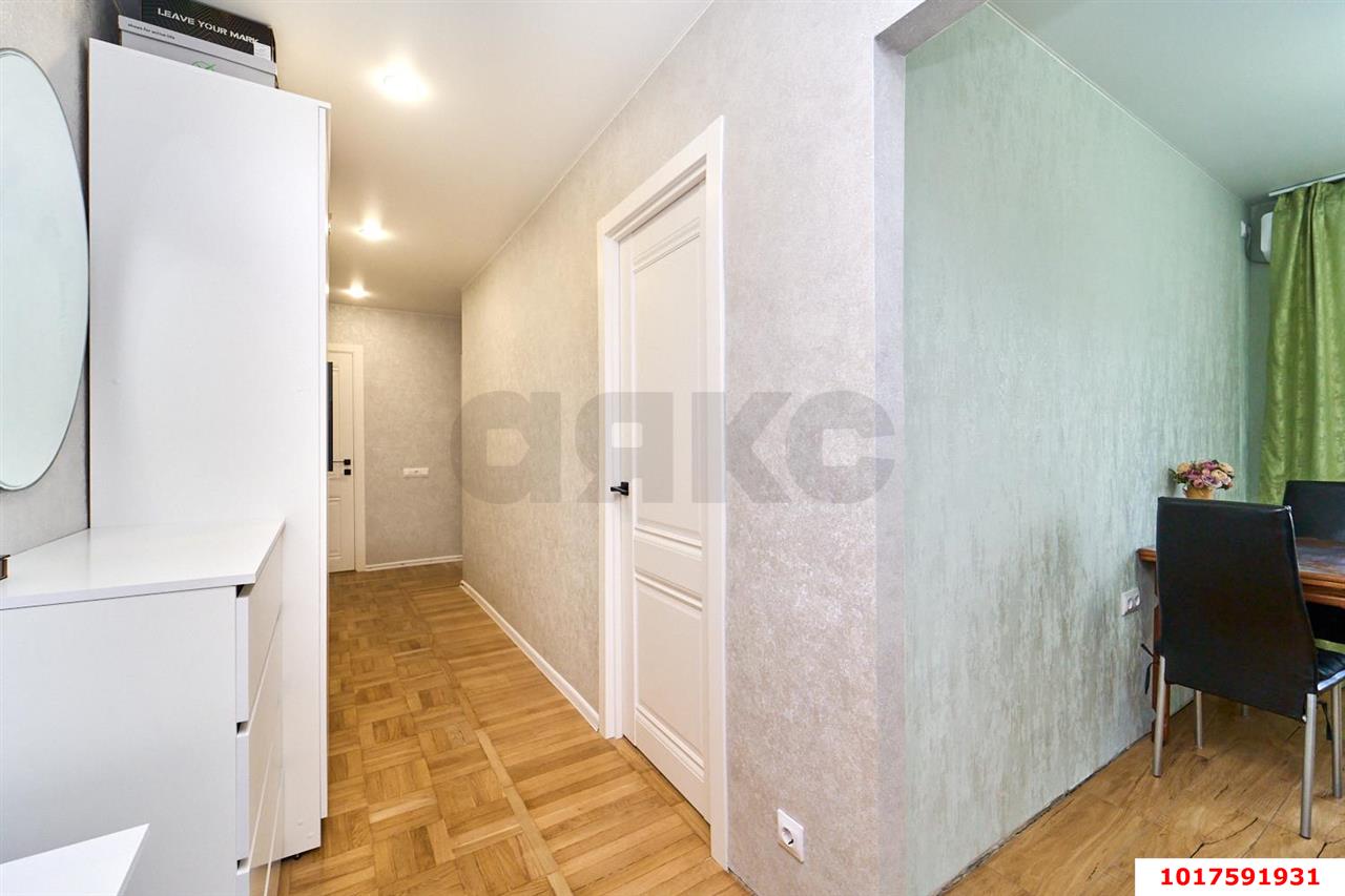 Фото №13: 3-комнатная квартира <span class="whitespace-nowrap">65 м²</span>, <span class="whitespace-nowrap">9/10 эт.</span> - Краснодар, Карасунский внутригородской округ, мкр. Комсомольский, ул. Симферопольская, 18
