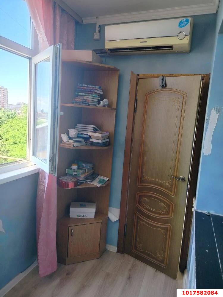 Фото №2: 2-комнатная квартира <span class="whitespace-nowrap">56 м²</span>, <span class="whitespace-nowrap">3/5 эт.</span> - Краснодар, Центральный внутригородской округ, мкр. Центральный, ул. Товарная, 2