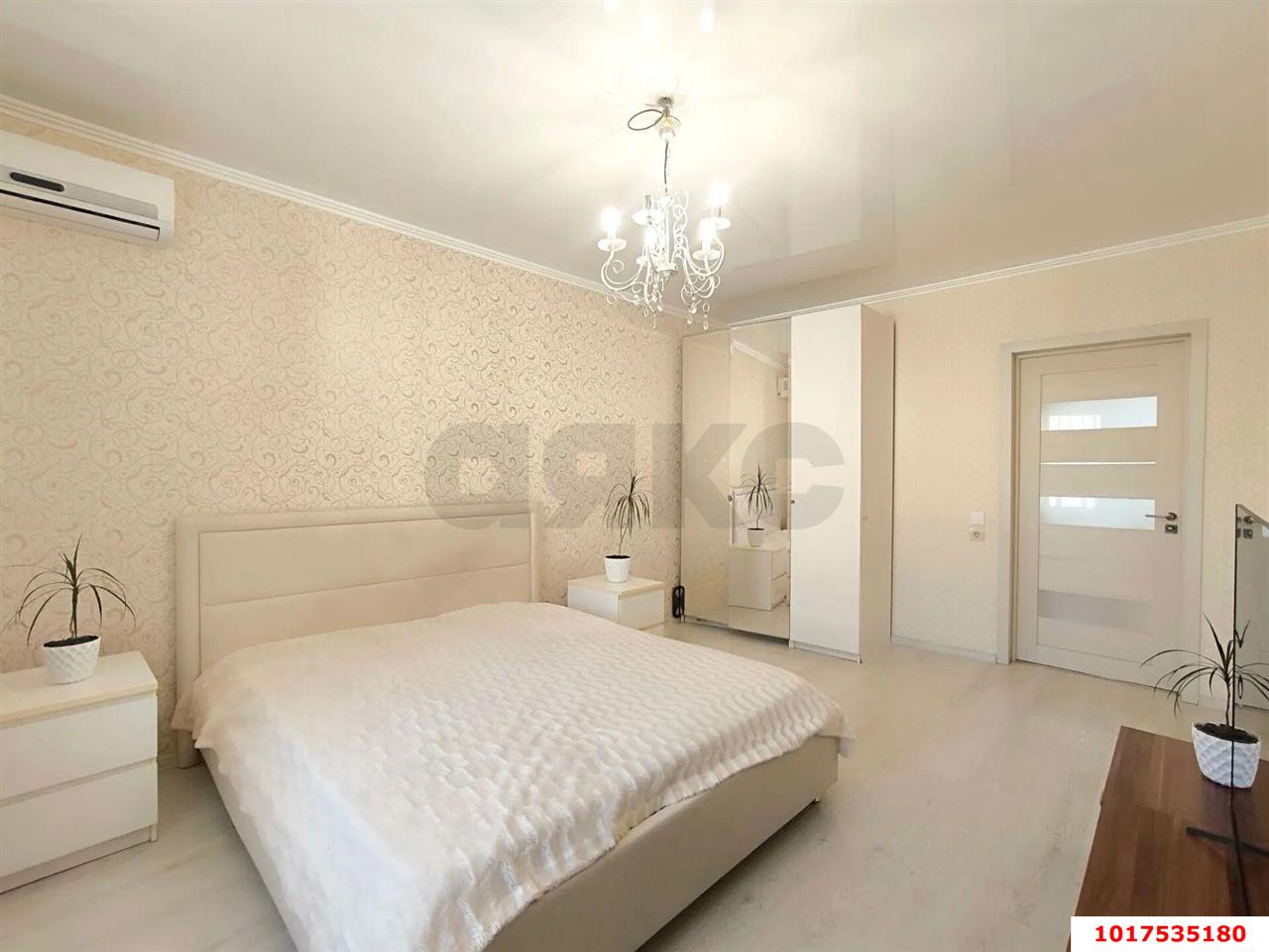 Фото №2: 3-комнатная квартира <span class="whitespace-nowrap">87 м²</span>, <span class="whitespace-nowrap">11/16 эт.</span> - Краснодар, Карасунский внутригородской округ, Почтовый, мкр. жилой комплекс Дом у реки, ул. Кружевная, 6