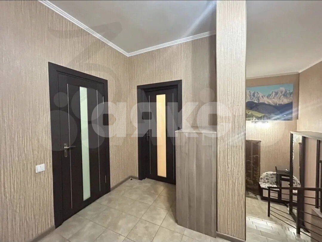 Фото №6: 2-комнатная квартира <span class="whitespace-nowrap">70 м²</span>, <span class="whitespace-nowrap">2/2 эт.</span> - Геленджик, мкр. Магилат, ул. Цветочная, 34