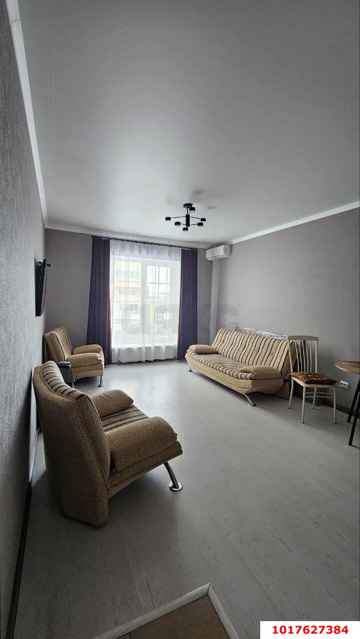 Фото №1: 1-комнатная квартира <span class="whitespace-nowrap">41 м²</span>, <span class="whitespace-nowrap">2/3 эт.</span> - Краснодар, Прикубанский внутригородской округ, Калинино, мкр. Завод Радиоизмерительных Приборов, ул. Российская, 369А