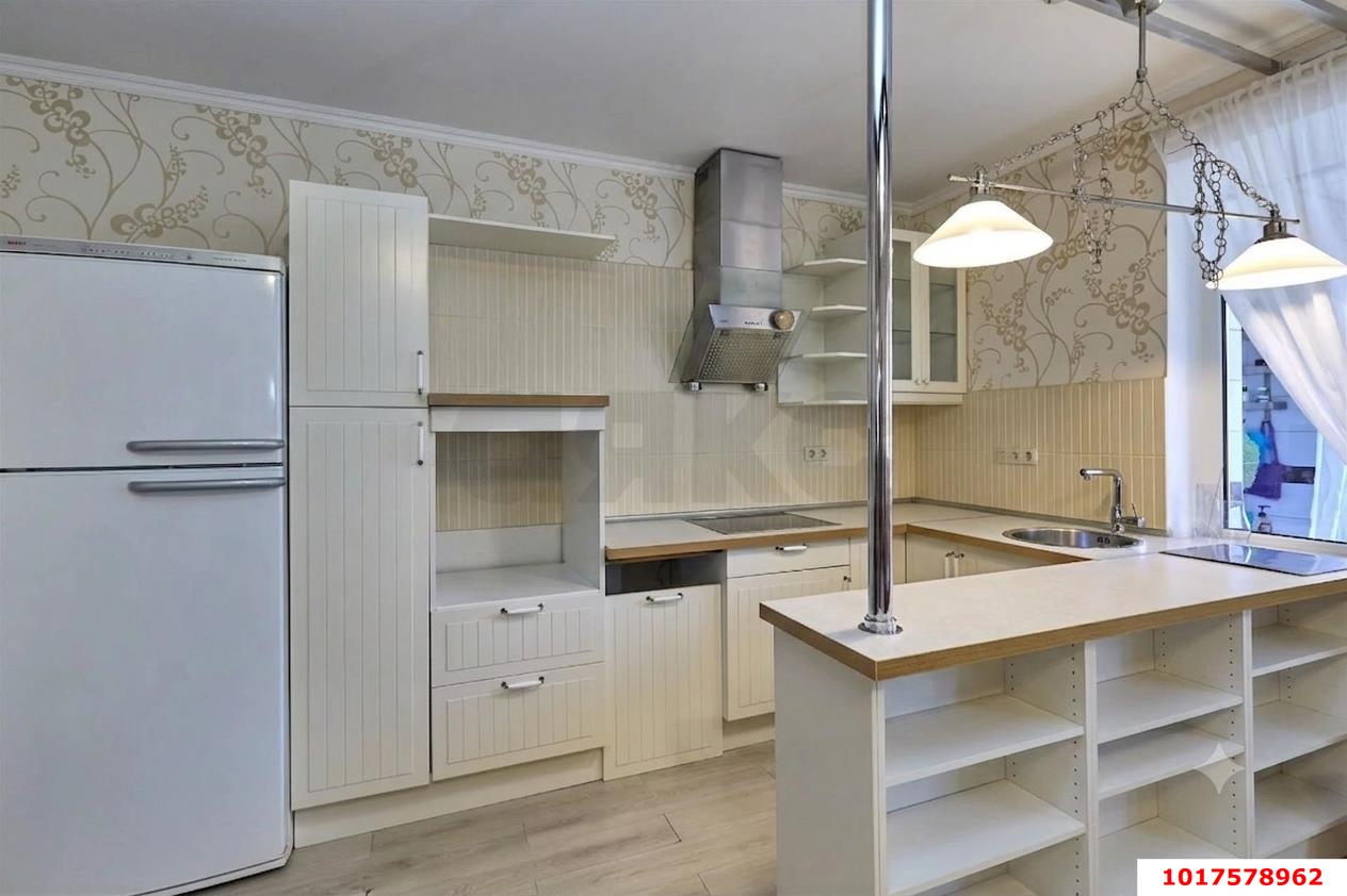 Фото №5: 2-комнатная квартира <span class="whitespace-nowrap">80 м²</span>, <span class="whitespace-nowrap">1/4 эт.</span> - Краснодар, Прикубанский внутригородской округ, мкр. Музыкальный, ул. Ангарская, 1/3