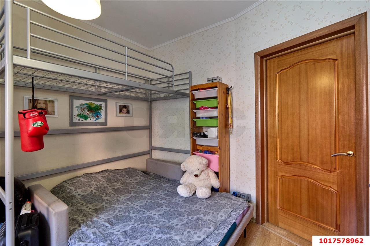 Фото №7: 3-комнатная квартира <span class="whitespace-nowrap">80 м²</span>, <span class="whitespace-nowrap">1/4 эт.</span> - Краснодар, Прикубанский внутригородской округ, мкр. Музыкальный, ул. Ангарская, 1/3
