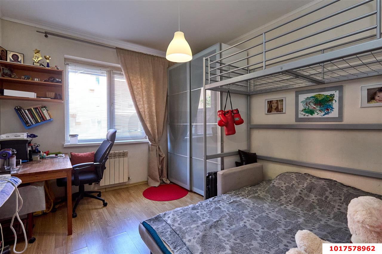 Фото №6: 3-комнатная квартира <span class="whitespace-nowrap">80 м²</span>, <span class="whitespace-nowrap">1/4 эт.</span> - Краснодар, Прикубанский внутригородской округ, мкр. Музыкальный, ул. Ангарская, 1/3