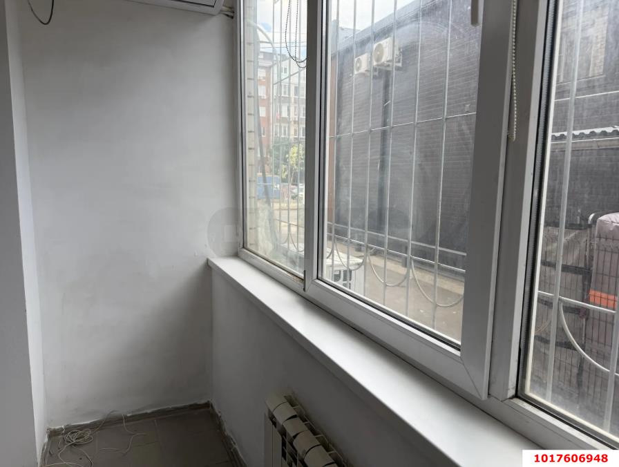 Фото №8: 1-комнатная квартира <span class="whitespace-nowrap">26 м²</span>, <span class="whitespace-nowrap">1/6 эт.</span> - Российский, мкр. Прикубанский внутригородской округ, ул. Ратной Славы, 50